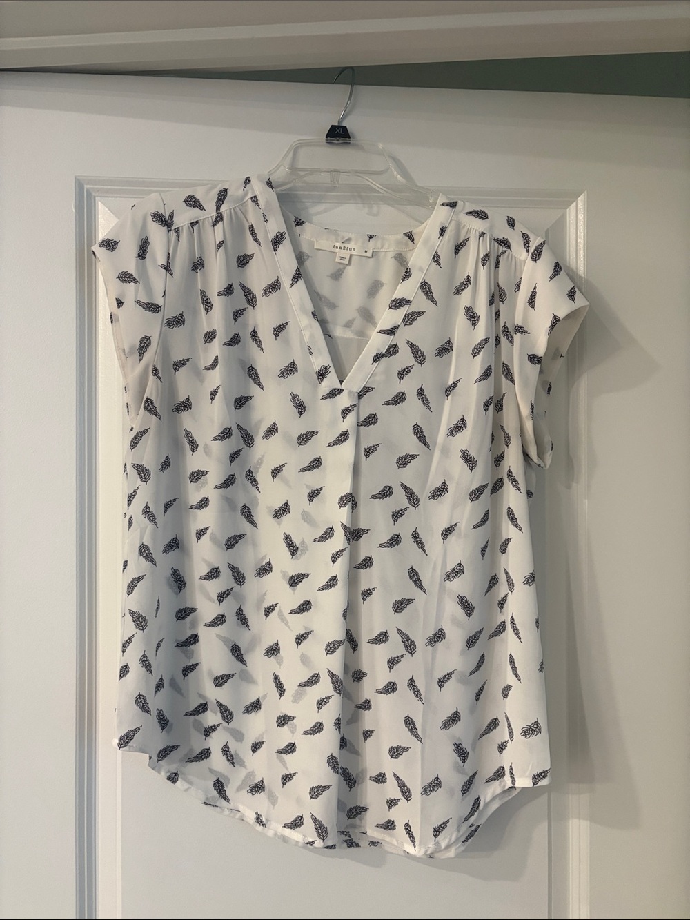 fun 2 fun White V-Neck Blouse with Leaf Motif